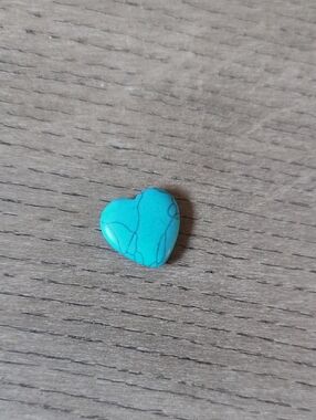 Turquoise Howlite Mini Heart Stone